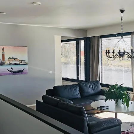 Βίλα Venetsia Tilava